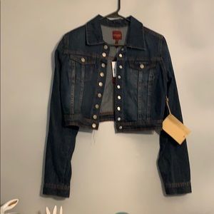 Long sleeve denim jacket.